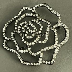 SILVER TONE RHINESTONE CRYSTAL ROSE FLOWER 2” New